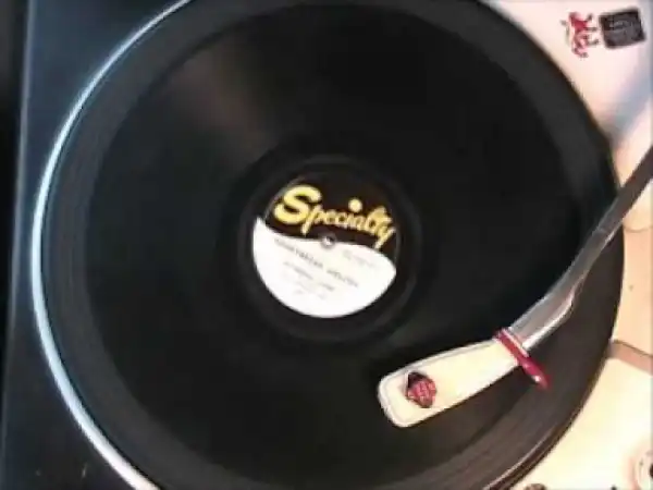 Wynona Carr - HEARTBREAK MELODY